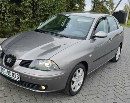 Сірий Сеат Cordoba, об'ємом двигуна 1.4 л та пробігом 200 тис. км за 5450 $, фото 1 на Automoto.ua