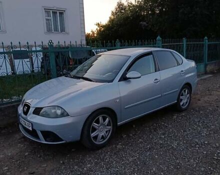 Сірий Сеат Cordoba, об'ємом двигуна 1.39 л та пробігом 262 тис. км за 2400 $, фото 1 на Automoto.ua