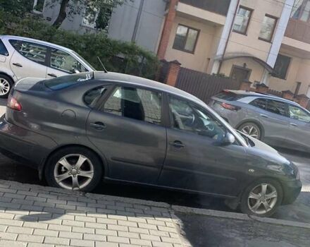 Сірий Сеат Cordoba, об'ємом двигуна 1.98 л та пробігом 311 тис. км за 2500 $, фото 1 на Automoto.ua