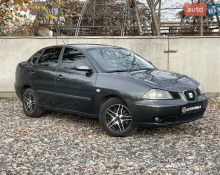 Серый Сеат Кордоба, объемом двигателя 1.98 л и пробегом 268 тыс. км за 4290 $, фото 1 на Automoto.ua