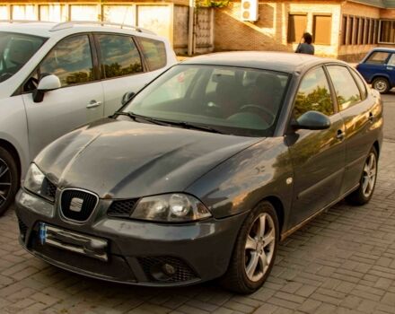 Сірий Сеат Cordoba, об'ємом двигуна 2 л та пробігом 470 тис. км за 2320 $, фото 1 на Automoto.ua