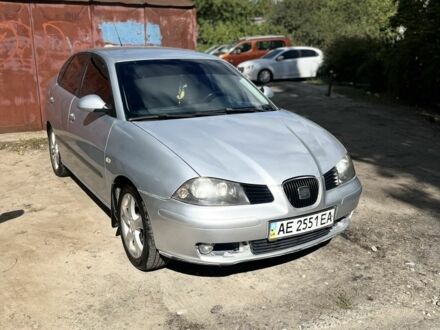 Сеат Cordoba 2008 у Синельниковом на Automoto.ua Сірий Сеат Cordoba, об'ємом двигуна 2 л та пробігом 217 тис. км за 4000 $, фото 1 на Automoto.ua