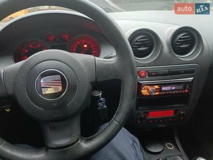 Сірий Сеат Cordoba, об'ємом двигуна 1.98 л та пробігом 289 тис. км за 5700 $, фото 1 на Automoto.ua