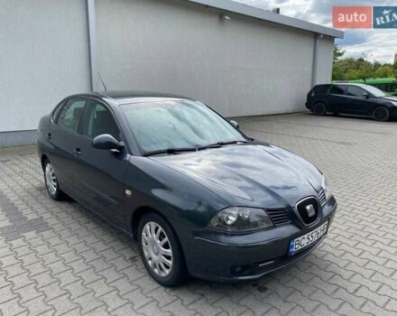 Сірий Сеат Cordoba, об'ємом двигуна 1.4 л та пробігом 224 тис. км за 3800 $, фото 1 на Automoto.ua