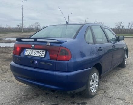 Синий Сеат Кордоба, объемом двигателя 1.4 л и пробегом 260 тыс. км за 950 $, фото 2 на Automoto.ua