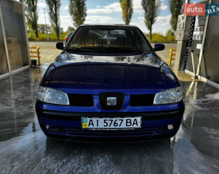 Синий Сеат Кордоба, объемом двигателя 1.4 л и пробегом 200 тыс. км за 2200 $, фото 4 на Automoto.ua