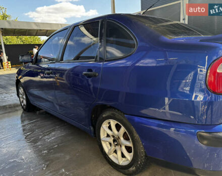 Синий Сеат Кордоба, объемом двигателя 1.4 л и пробегом 200 тыс. км за 2200 $, фото 7 на Automoto.ua