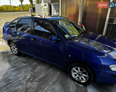 Синий Сеат Кордоба, объемом двигателя 1.4 л и пробегом 200 тыс. км за 2200 $, фото 5 на Automoto.ua