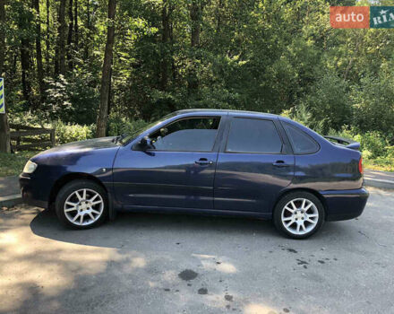 Синий Сеат Кордоба, объемом двигателя 1.6 л и пробегом 150 тыс. км за 3999 $, фото 4 на Automoto.ua