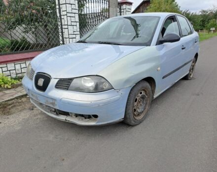 Синий Сеат Кордоба, объемом двигателя 1.4 л и пробегом 250 тыс. км за 1500 $, фото 2 на Automoto.ua