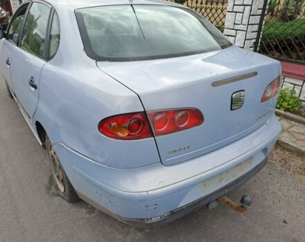 Синий Сеат Кордоба, объемом двигателя 1.4 л и пробегом 250 тыс. км за 1500 $, фото 5 на Automoto.ua