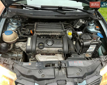 Синий Сеат Кордоба, объемом двигателя 1.39 л и пробегом 195 тыс. км за 3999 $, фото 13 на Automoto.ua