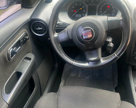 Синій Сеат Cordoba, об'ємом двигуна 1.98 л та пробігом 231 тис. км за 4100 $, фото 11 на Automoto.ua