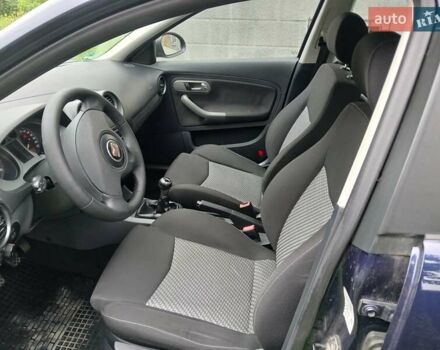 Синій Сеат Cordoba, об'ємом двигуна 1.4 л та пробігом 186 тис. км за 4600 $, фото 44 на Automoto.ua