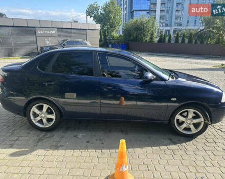 Синий Сеат Кордоба, объемом двигателя 1.98 л и пробегом 133 тыс. км за 4200 $, фото 5 на Automoto.ua