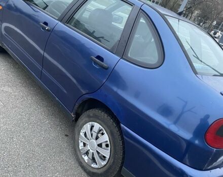 Синий Сеат Кордоба, объемом двигателя 1.4 л и пробегом 260 тыс. км за 1300 $, фото 1 на Automoto.ua