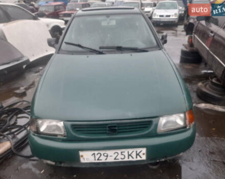 Зеленый Сеат Кордоба, объемом двигателя 1.4 л и пробегом 280 тыс. км за 1999 $, фото 1 на Automoto.ua