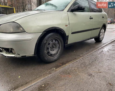 Зеленый Сеат Кордоба, объемом двигателя 1.4 л и пробегом 263 тыс. км за 2250 $, фото 4 на Automoto.ua