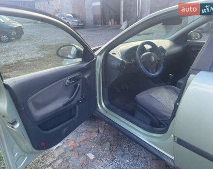 Зелений Сеат Cordoba, об'ємом двигуна 1.4 л та пробігом 255 тис. км за 2150 $, фото 6 на Automoto.ua