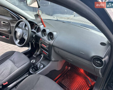 Зеленый Сеат Кордоба, объемом двигателя 1.4 л и пробегом 191 тыс. км за 2999 $, фото 14 на Automoto.ua