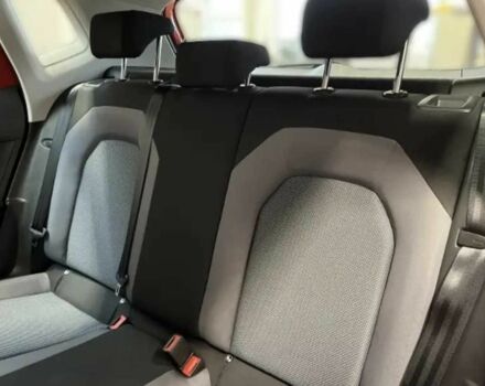 Красный Сеат Другая, объемом двигателя 1 л и пробегом 45 тыс. км за 15668 $, фото 4 на Automoto.ua