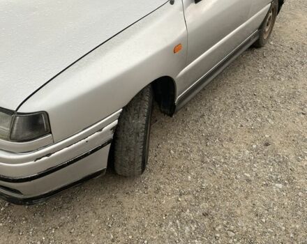 Серый Сеат Другая, объемом двигателя 1.8 л и пробегом 300 тыс. км за 600 $, фото 1 на Automoto.ua