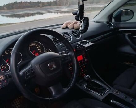 Серый Сеат Эксео, объемом двигателя 2 л и пробегом 250 тыс. км за 5100 $, фото 4 на Automoto.ua