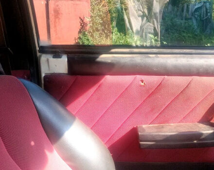 Сеат Ибица 1987 в Вольногорске на Automoto.ua Белый Сеат Ибица, объемом двигателя 1.2 л и пробегом 0 тыс. км за 450 $, фото 2 на Automoto.ua