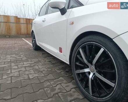 Белый Сеат Ибица, объемом двигателя 1.39 л и пробегом 197 тыс. км за 5000 $, фото 22 на Automoto.ua