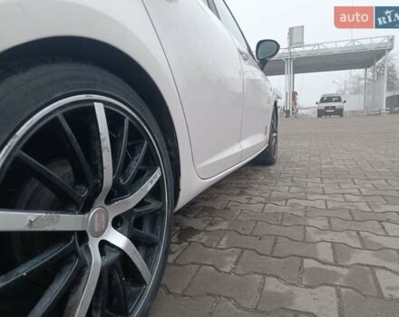 Белый Сеат Ибица, объемом двигателя 1.39 л и пробегом 197 тыс. км за 5000 $, фото 21 на Automoto.ua