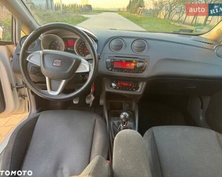 Белый Сеат Ибица, объемом двигателя 1.39 л и пробегом 197 тыс. км за 5000 $, фото 31 на Automoto.ua