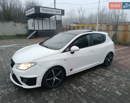 Белый Сеат Ибица, объемом двигателя 1.39 л и пробегом 197 тыс. км за 5000 $, фото 20 на Automoto.ua