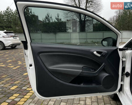 Білий Сеат Ibiza, об'ємом двигуна 1.4 л та пробігом 193 тис. км за 8500 $, фото 27 на Automoto.ua