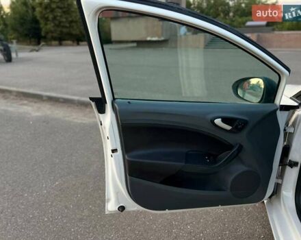 Білий Сеат Ibiza, об'ємом двигуна 1.39 л та пробігом 207 тис. км за 4500 $, фото 1 на Automoto.ua