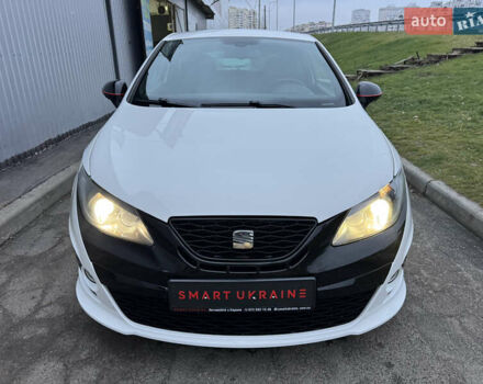 Белый Сеат Ибица, объемом двигателя 1.4 л и пробегом 187 тыс. км за 8550 $, фото 4 на Automoto.ua