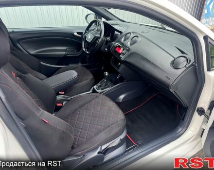 Белый Сеат Ибица, объемом двигателя 1.4 л и пробегом 187 тыс. км за 8550 $, фото 5 на Automoto.ua