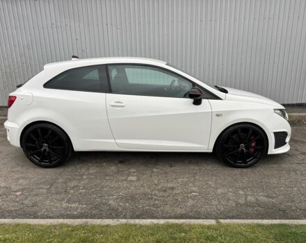 Белый Сеат Ибица, объемом двигателя 1.4 л и пробегом 187 тыс. км за 8550 $, фото 2 на Automoto.ua