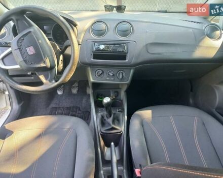 Белый Сеат Ибица, объемом двигателя 1.39 л и пробегом 178 тыс. км за 4500 $, фото 7 на Automoto.ua