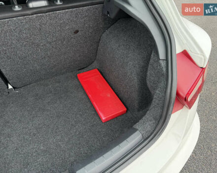 Белый Сеат Ибица, объемом двигателя 1.4 л и пробегом 198 тыс. км за 8111 $, фото 69 на Automoto.ua