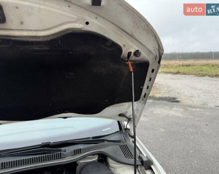 Белый Сеат Ибица, объемом двигателя 1.4 л и пробегом 198 тыс. км за 8111 $, фото 62 на Automoto.ua