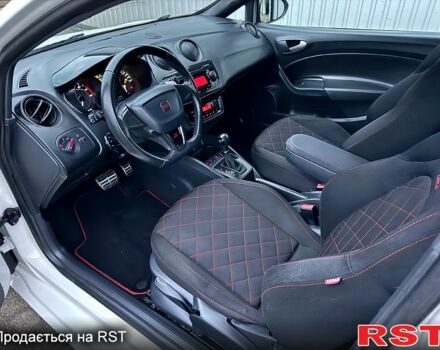 Белый Сеат Ибица, объемом двигателя 1.4 л и пробегом 187 тыс. км за 8550 $, фото 4 на Automoto.ua