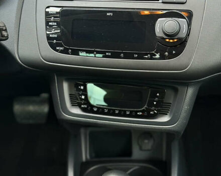 Белый Сеат Ибица, объемом двигателя 1.6 л и пробегом 147 тыс. км за 9999 $, фото 12 на Automoto.ua