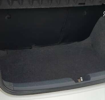 Белый Сеат Ибица, объемом двигателя 1.2 л и пробегом 200 тыс. км за 6000 $, фото 9 на Automoto.ua