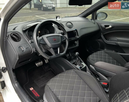 Білий Сеат Ibiza, об'ємом двигуна 1.4 л та пробігом 193 тис. км за 8500 $, фото 35 на Automoto.ua