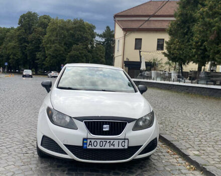 Белый Сеат Ибица, объемом двигателя 1.2 л и пробегом 200 тыс. км за 5200 $, фото 2 на Automoto.ua