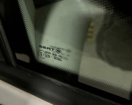 Білий Сеат Ibiza, об'ємом двигуна 1.39 л та пробігом 99 тис. км за 3900 $, фото 43 на Automoto.ua