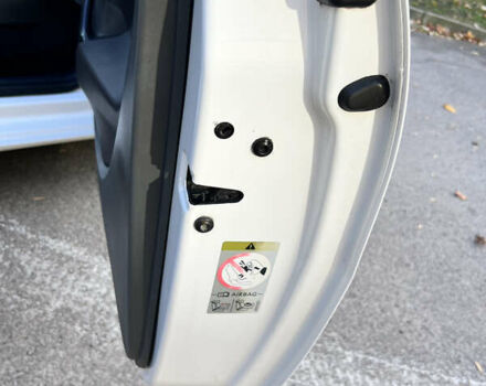 Білий Сеат Ibiza, об'ємом двигуна 1.39 л та пробігом 99 тис. км за 3900 $, фото 33 на Automoto.ua