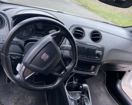 Білий Сеат Ibiza, об'ємом двигуна 1.4 л та пробігом 173 тис. км за 7500 $, фото 15 на Automoto.ua