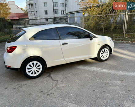 Білий Сеат Ibiza, об'ємом двигуна 1.39 л та пробігом 99 тис. км за 3900 $, фото 4 на Automoto.ua