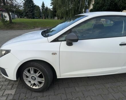 Білий Сеат Ibiza, об'ємом двигуна 1.2 л та пробігом 215 тис. км за 2499 $, фото 3 на Automoto.ua